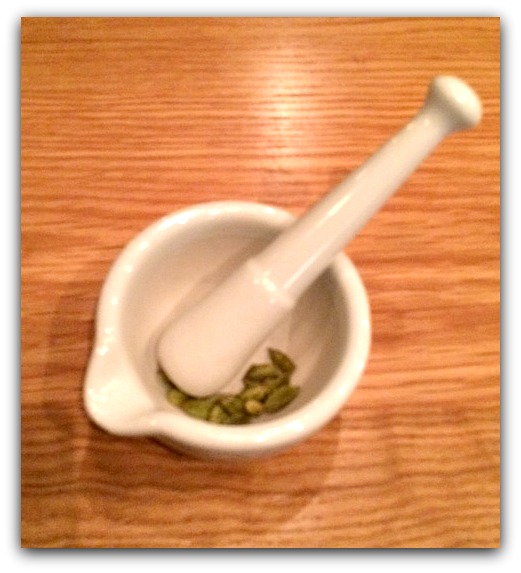 HIC's Marble Mortar & Pestle Used at EaT: An Oyster Bar to Crush Herbs