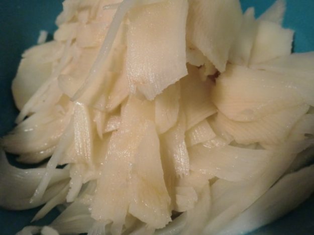 Potato Cut with the Benriner Fine Blade